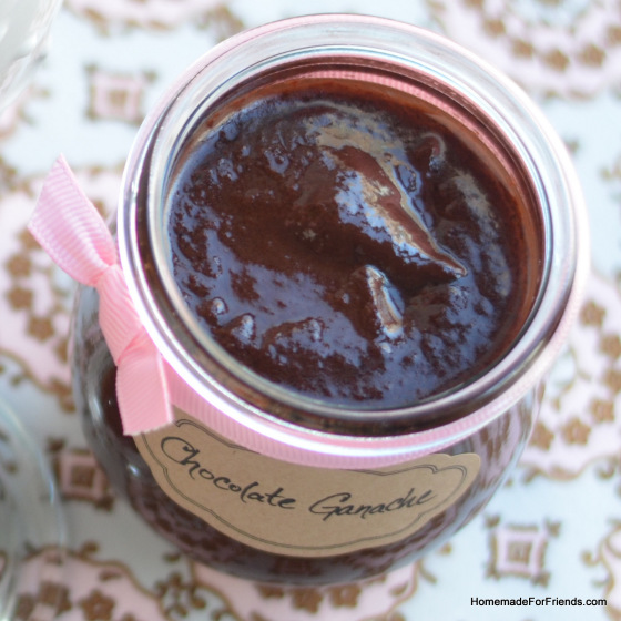 When gifting this Chocolate Ganache, try using a Weck jar, as the lid can be completely removed for easy access. This will ensure your loved one can quickly address their chocolate fix all day long.